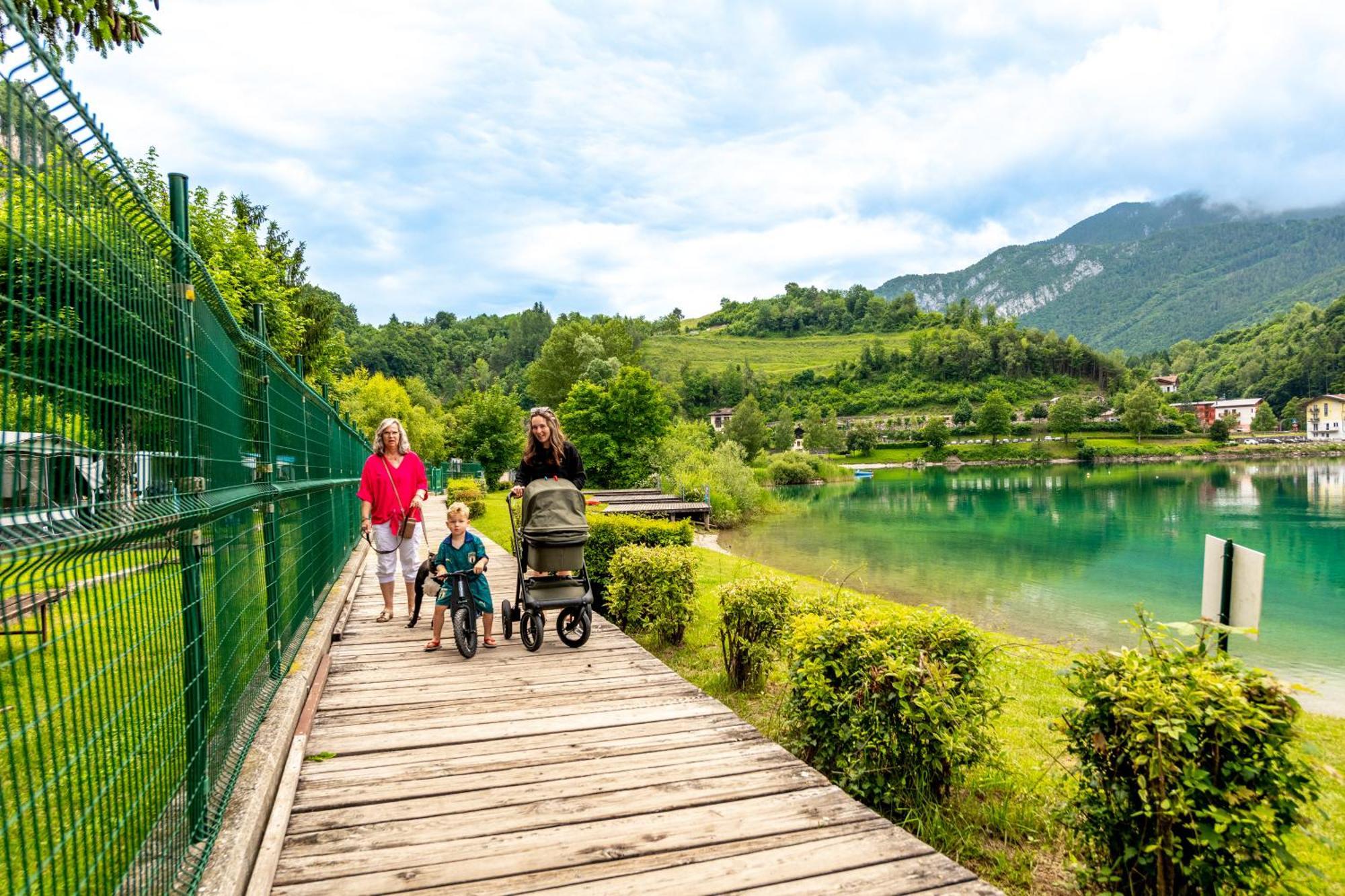 Family Wellness Camping Al Sole Molina di Ledro Buitenkant foto